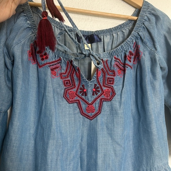 Cottagecore Boho Embroidered Denim Chambray 3/4 Bell Sleeve Top Size Small‎ NWT - Picture 3 of 9